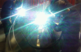 Boot lassen voor Zaanse Botenrace