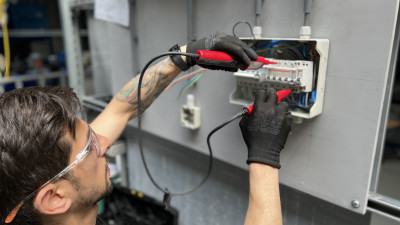 omscholen monteur techniek elektrotechniek installatietechniek